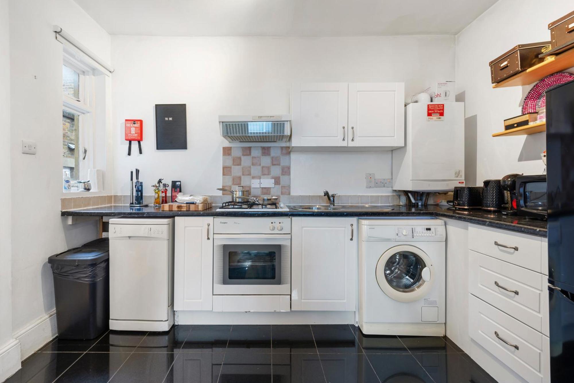 Modern Living In The Heart Of Covent Garden! No Lift 6Bc * London