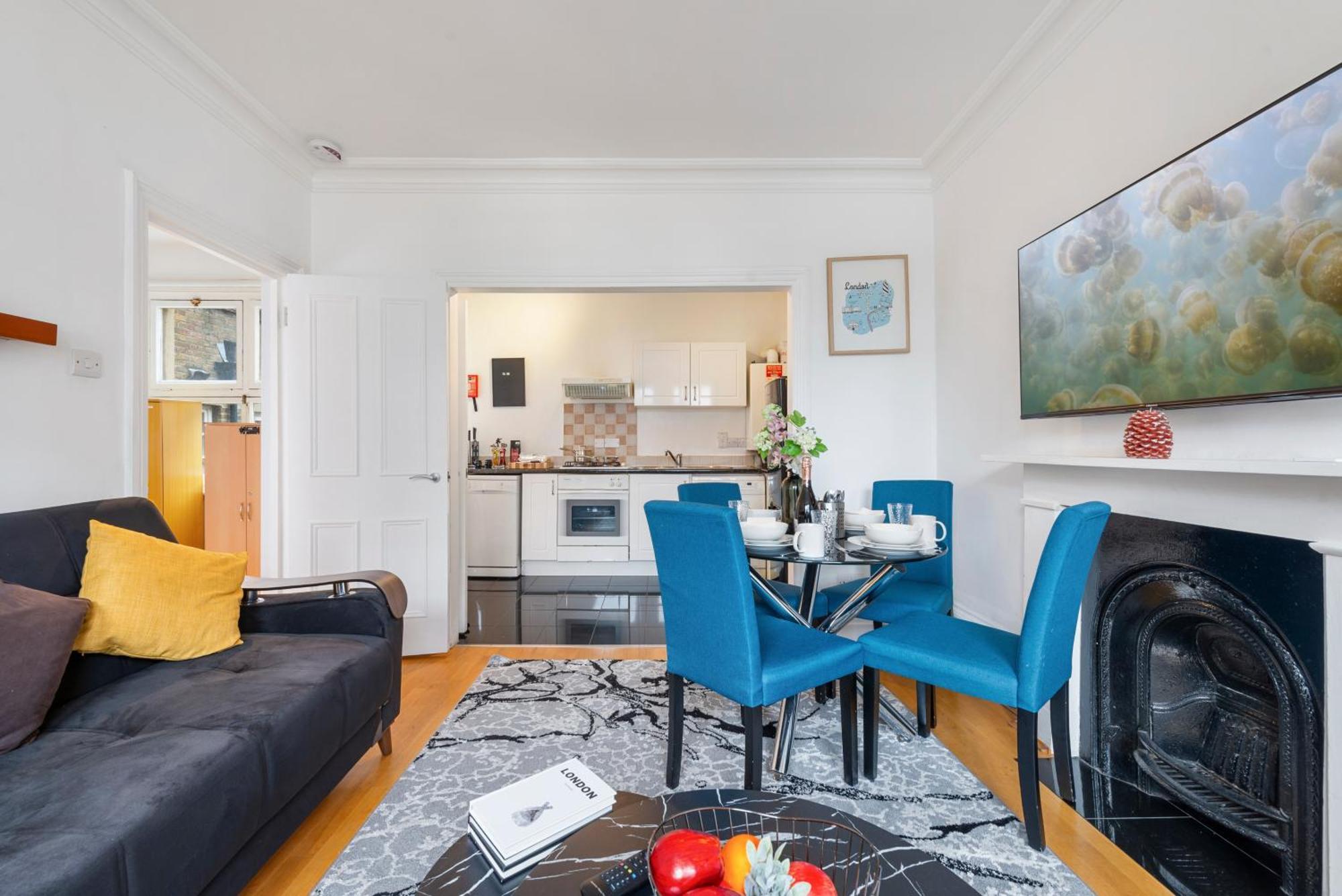 Modern Living In The Heart Of Covent Garden! No Lift 6Bc London