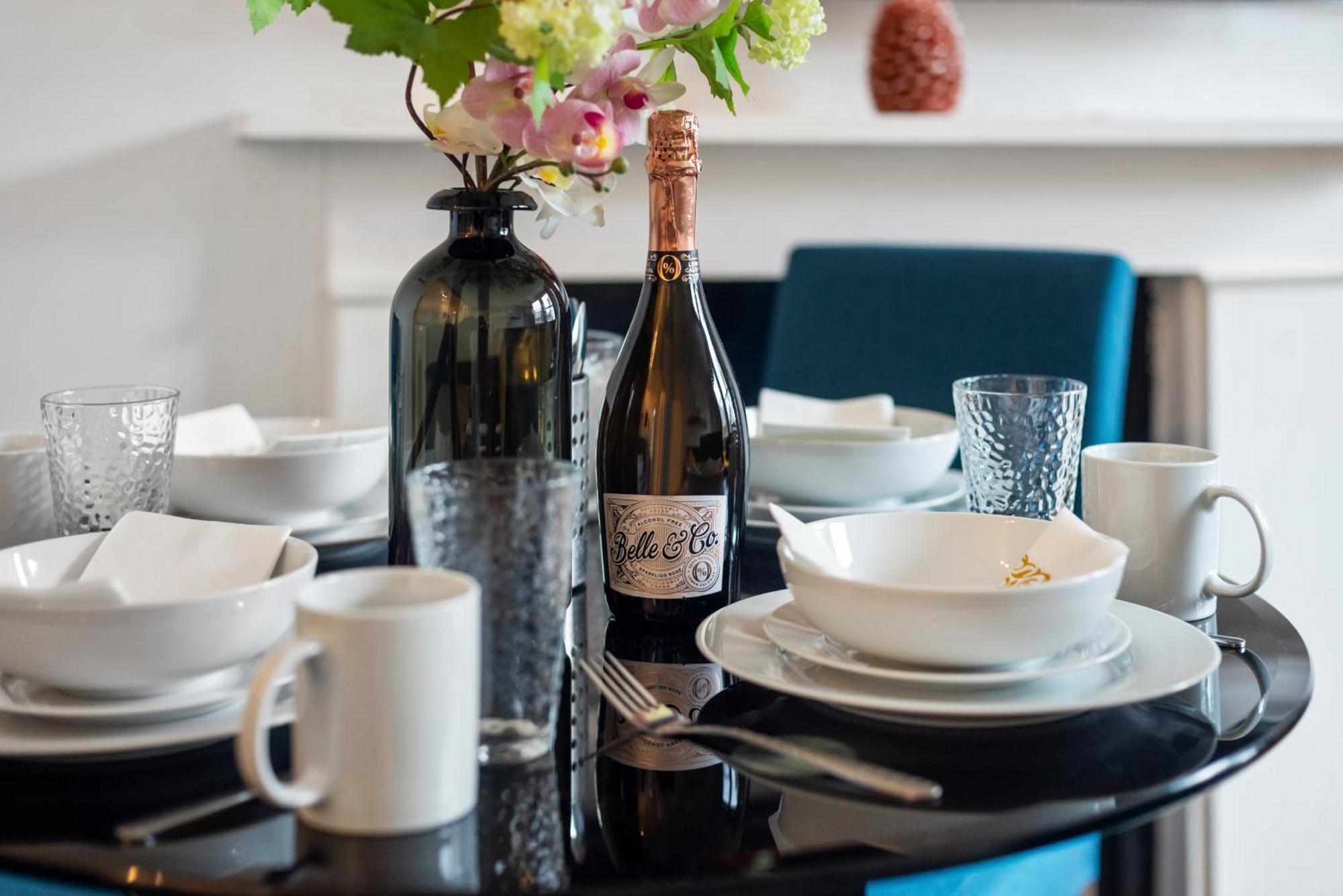 Modern Living In The Heart Of Covent Garden! No Lift 6Bc London